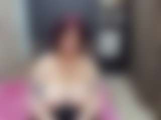 Live cam show with EllenHope - Granny on Hubzter Live