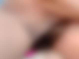 Live cam show with Moxa - Hairy Pussy on Chatstar