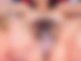 Live cam show with Moxa - Spy Granny on Livezox