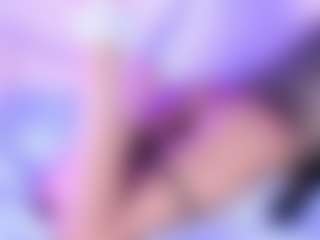 BrianaLovs's Live Sex Cam Show