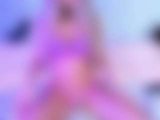 BrianaLovs's Live Sex Cam Show