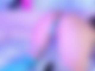 Spettacolo in cam dal vivo con BrianaLovs - Skinny su Camsoda