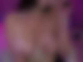 Live cam show with DaenerysDaen - Submissive on Camsoda