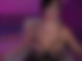 Live cam show with DaenerysDaen - Dom on Camsoda
