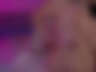Live cam show with DaenerysDaen - Emo on Camsoda