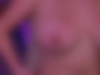 Live cam show with DaenerysDaen - Dom on Camsoda