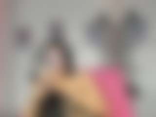 Live cam show with ANTONELLAKLING - Domination on https://playwithruby.com