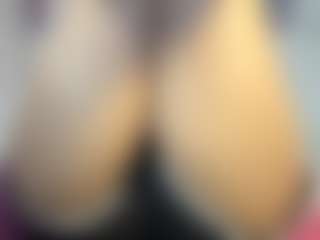 Live cam show with ANTONELLAKLING - Thong on SinfulBabes