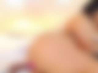 Antonella MILF webcam performer live streaming