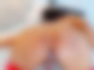 Live cam show with Antonella - Camel Toe on Strip Flash - Live Sex Shows