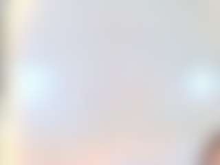 Antonella MILF webcam performer live streaming