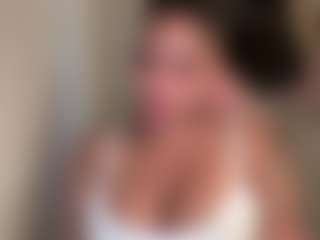 Live cam show with Sweet Stufff - Outside on galaxygirlnitro.com