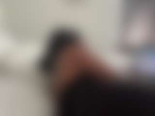 Live cam show with BellaSky - Toes on SinfulBabes