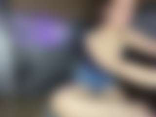 jucielussie's Live Sex Cam Show