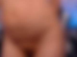Live cam show with karlota-45 - Granny on Camsoda