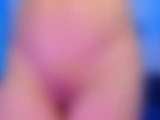 Live cam show with karlota-45 - Public on Camsoda