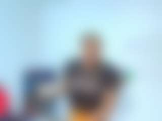 Live cam show with ambar-rose1 - Brown Eyes Ebony on Camversity