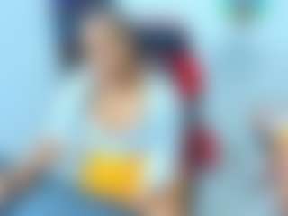 Live cam show with ambar-rose1 - Bikini on AdultVida.com