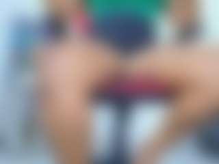 Live cam show with ambar-rose1 - Ebony on Camiplay Live | colombia