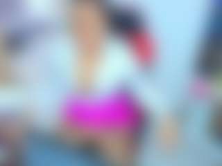 Live cam show with ambar-rose1 - Lush MILF on AdultVida.com