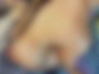 ISABEL MILF webcam performer live streaming