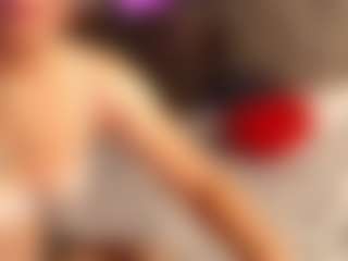 Live cam show with SofiaBlaze - Lush Mature on TeamSkeetLive