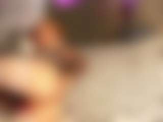 Live cam show with SofiaBlaze - Interactivetoy Mature on Camsoda