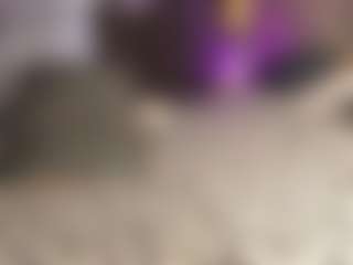 SofiaBlaze MILF webcam performer live streaming