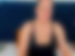 Live cam show with EvaDevil - Facial on Milfs Live