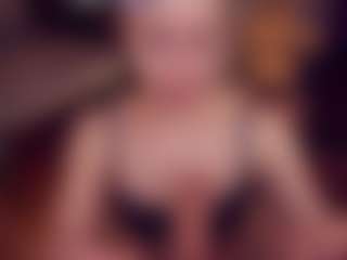 Live cam show with Adabluntaa - Dildo Or Vibrator on justonemore.cc