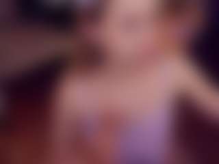 Adabluntaa's Live Sex Cam Show