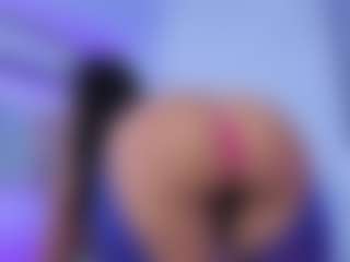 Chlooee's Live Sex Cam Show