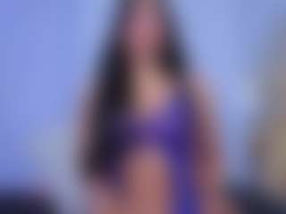 Chlooee's Live Sex Cam Show