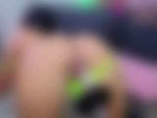 Chlooee's Live Sex Cam Show