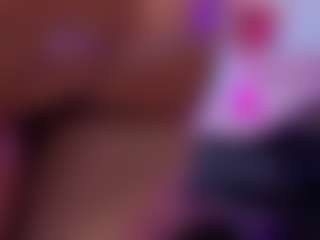 Chlooee's Live Sex Cam Show