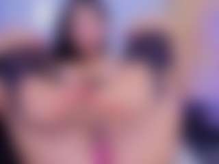 Chlooee's Live Sex Cam Show