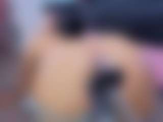 Chlooee's Live Sex Cam Show