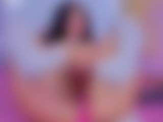 Chlooee's Live Sex Cam Show