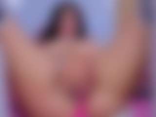 Chlooee's Live Sex Cam Show