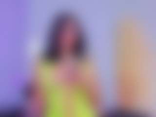 Chlooee's Live Sex Cam Show