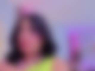 Chlooee's Live Sex Cam Show