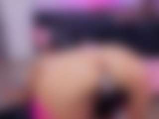 Chlooee's Live Sex Cam Show