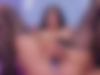Chlooee's Live Sex Cam Show