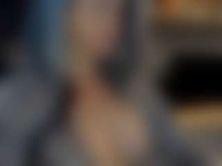 Claire95's Live Sex Cam Show