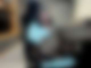 Claire95 MILF webcam performer live streaming