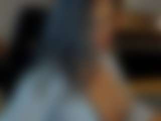 Live-Cam-Show mit Claire95 - Solo auf Camsoda
