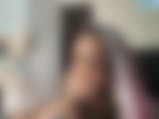 Live cam show with DelightfulDark - Living Room on Camsoda