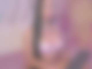 Live cam show with Sarahgrey18 - Squats on Milf Play
