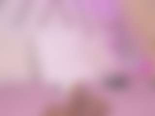 Live cam show with Sarahgrey18 - Sucking on Camsoda