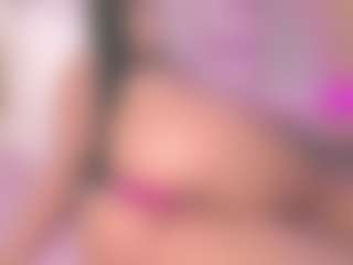 Live cam show with Sarahgrey18 - Athletic on x69.live